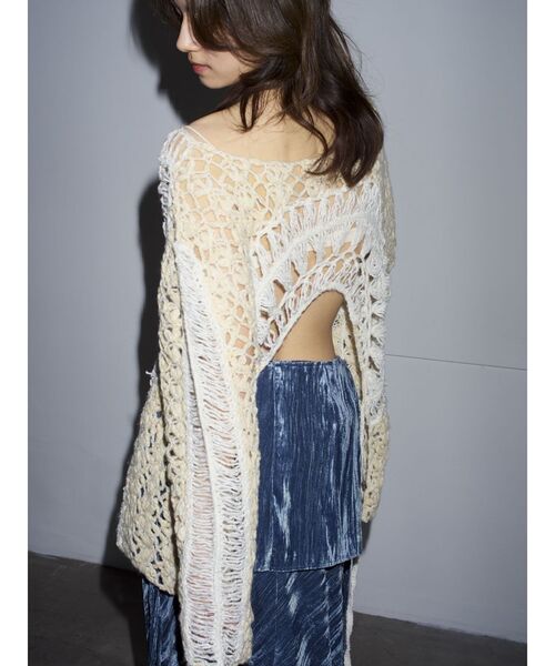 Htage（テージ）の「【Htage】バックオープンハンドデザインニット（ニット/セーター・レディース・アイボリー/ブラック・FREE）」の5枚目の写真