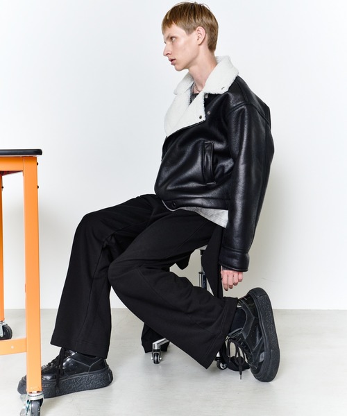 AFF AIVER（エイエフエフアイバー）の「AFF AIVER　フェイクムートンダブルライダース（ライダースジャケット・メンズ・ブラック/ホワイト×ブラック・LARGE/MEDIUM/SMALL）」の6枚目の写真