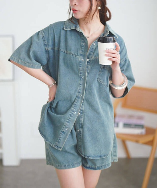 GOLDJAPAN(ゴールドジャパン)の「デニムシャツ&ショートパンツセットアップ【大きいサイズ対応】(シャツ/ブラウス・レディース・ブルー・LL/4L/3L)」の1枚目の写真