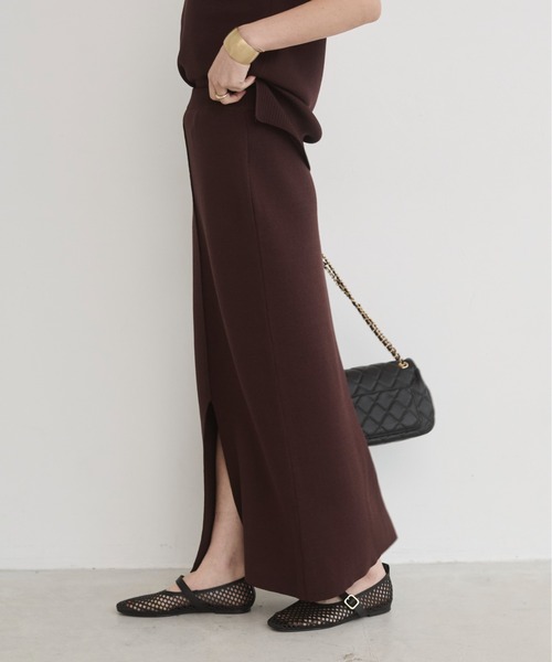 ANGIE（アンジー）の「【セットアップ対応】Iライン ニット ナロースカート（スカート・レディース・ブラウン/ベージュ/アイボリー/ブラック・FREE）」の17枚目の写真