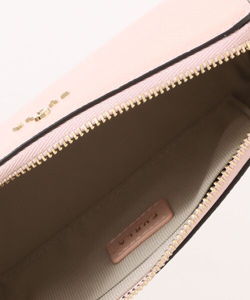 FURLA（フルラ）の「フルラ カメリア コスメケース M（ポーチ・レディース・ライトピンク・ONE SIZE）」の6枚目の写真