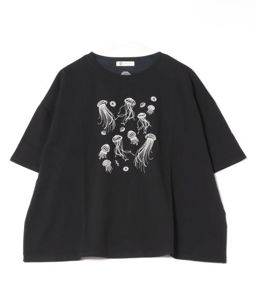 BARNDOOR(バーンドア)の「(BD)【BARNDOOR】フロント 刺繍 ドルマンスリーブ Tシャツ(Tシャツ/カットソー・レディース・ホワイト系1/ホワイト系2/ブラック系1/ブラック系2・FREE)」の3枚目の写真