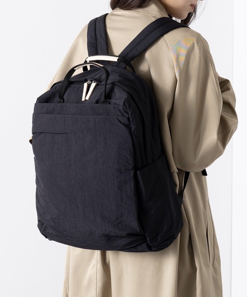 EARTH MADE(アースメイド)の「【EARTH MADE】12POCKET INSIDE PRINT RUCK(バックパック/リュック・レディース・ベージュ/チャコールグレー/ブラウン/ネイビー/ブラック・FREE)」の2枚目の写真
