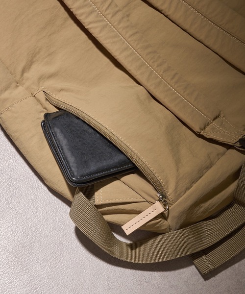 EARTH MADE(アースメイド)の「【EARTH MADE】12POCKET INSIDE PRINT RUCK(バックパック/リュック・レディース・ベージュ/チャコールグレー/ブラウン/ネイビー/ブラック・FREE)」の17枚目の写真