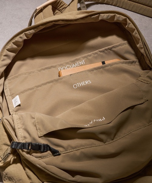 EARTH MADE(アースメイド)の「【EARTH MADE】12POCKET INSIDE PRINT RUCK(バックパック/リュック・レディース・ベージュ/チャコールグレー/ブラウン/ネイビー/ブラック・FREE)」の15枚目の写真