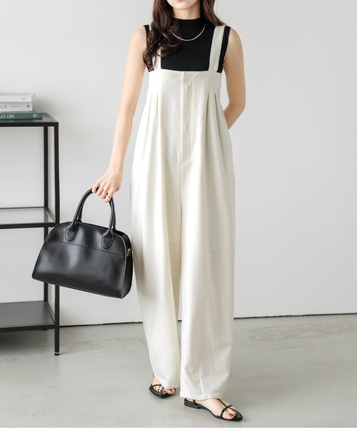Lajour(ラジュール)の「【日本製】タックデザインサロペット(サロペット/オーバーオール・レディース・ベージュ系/アイボリー/ブラック/グレー・M/L)」の6枚目の写真