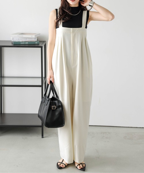 Lajour(ラジュール)の「【日本製】タックデザインサロペット(サロペット/オーバーオール・レディース・ベージュ系/アイボリー/ブラック/グレー・M/L)」の7枚目の写真
