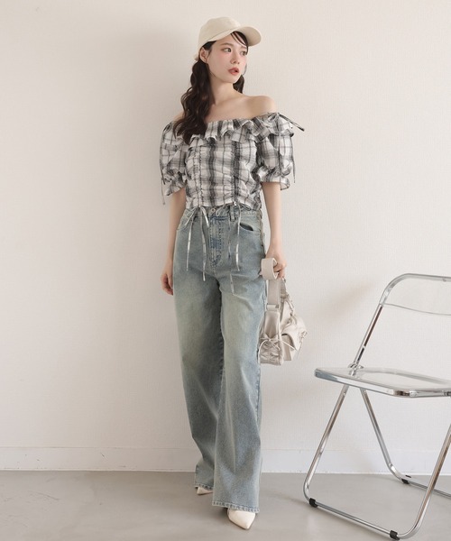 one after another NICE CLAUP（ワンアフターアナザーナイスクラップ）の「【サイズ展開あり】ワイドデニム（デニムパンツ・レディース・ライトブルー/ブルー/ブラック・SMALL/MEDIUM）」の6枚目の写真