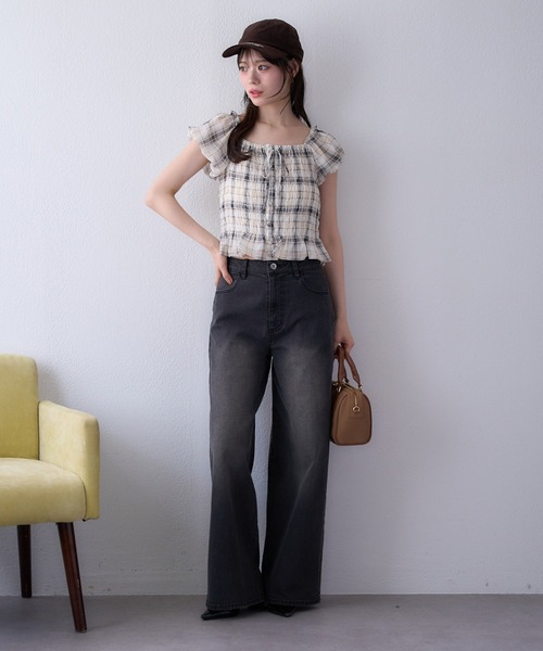one after another NICE CLAUP（ワンアフターアナザーナイスクラップ）の「【サイズ展開あり】ワイドデニム（デニムパンツ・レディース・ライトブルー/ブルー/ブラック・SMALL/MEDIUM）」の14枚目の写真