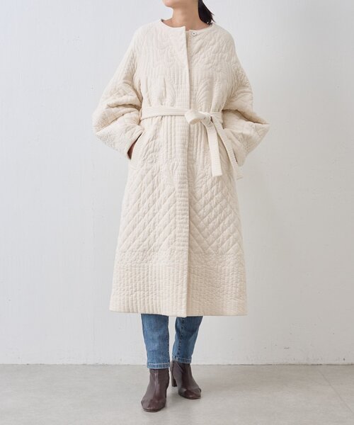 BEARDSLEY（ビアズリー）の「《15 quinze》刺繍キルトコート（その他アウター・レディース・アイボリー/キャメル・FREE）」の5枚目の写真