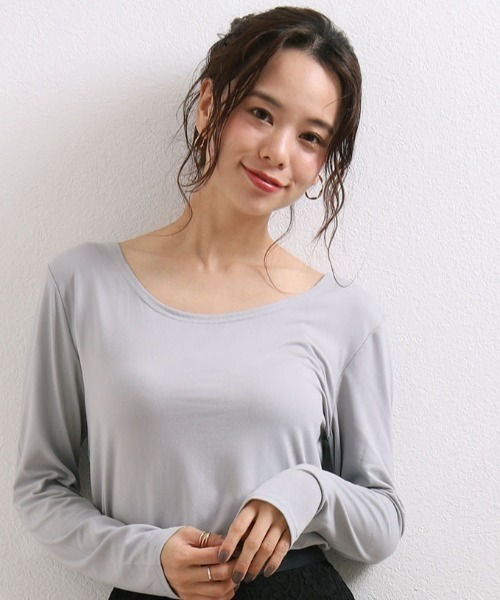 CLOTHY(クロシィ)の「【薄手なのにしっかり保温!裏微起毛インナー】プラズマヒートワイドクルーネックインナー(インナーウェア/肌着・レディース・ブラック/ピンクベージュ/カーキ/チャコールグレー/オフホワイト/ライトグレー/ベージュ/ネイビー・X-LARGE/MEDIUM)」の10枚目の写真