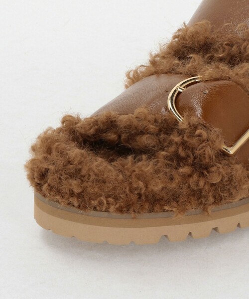 green label relaxing（グリーンレーベルリラクシング）の「ダブルベルト フェイクファー サンダル（サンダル・レディース・ベージュ/ブラウン系・S/L/M）」の13枚目の写真