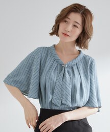 【お仕事/二の腕カバー】パール調使いが華やか 上品ボウタイブラウス