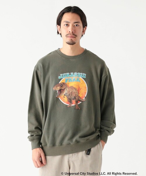 B:MING by BEAMS（ビーミングバイビームス）の「【別注 】UNIVERSAL / プリント スウェット（ユニセックス）（スウェット・メンズ・シルバー/ネイビー/チャコールグレー・L/M/S/XL）」の2枚目の写真