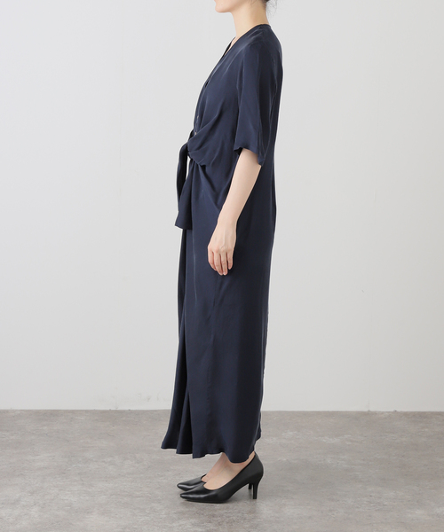 IENA(イエナ)の「キュプラサテンノットワンピース(ワンピース・レディース・ネイビー/キャメル・36/38)」の4枚目の写真