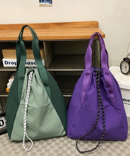 COCOMOMO(ココモモ)の「【2WAY・撥水】 2WAYドローコードバッグ リュック ショルダーバッグ トートバッグ ナイロン パラコード バッグ 大容量(バックパック/リュック・レディース・パープル/アイボリー/ブラック/グリーン・FREE)」の18枚目の写真