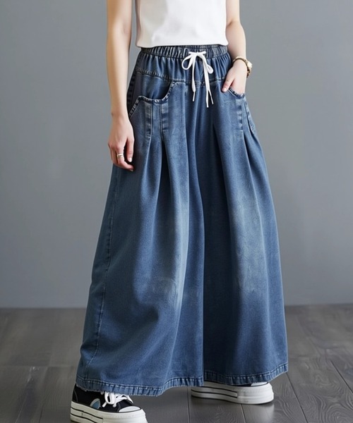 cammie(キャミー)の「ウエストリボンゆったりデニムパンツ(デニムパンツ・レディース・ブルー・MEDIUM/LARGE)」の4枚目の写真