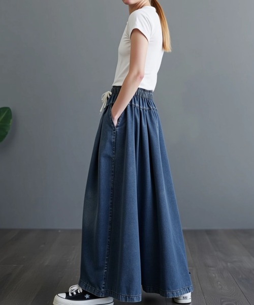 cammie(キャミー)の「ウエストリボンゆったりデニムパンツ(デニムパンツ・レディース・ブルー・MEDIUM/LARGE)」の5枚目の写真