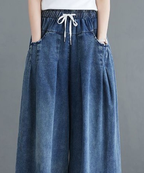 cammie(キャミー)の「ウエストリボンゆったりデニムパンツ(デニムパンツ・レディース・ブルー・MEDIUM/LARGE)」の6枚目の写真