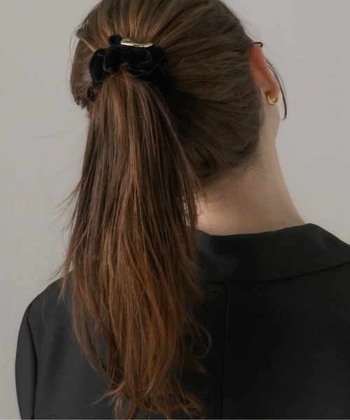 muku（ムク）の「CHOUCHOU/VELOUR（シュシュ・レディース・ブラック×ゴールド/ブラウン/ブラック×シルバー・FREE）」の20枚目の写真