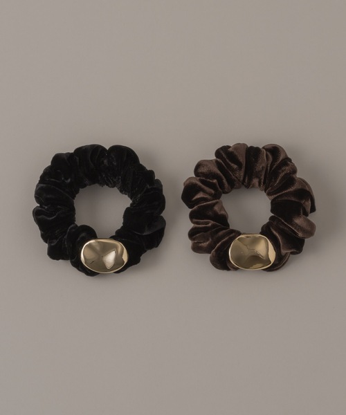 muku（ムク）の「CHOUCHOU/VELOUR（シュシュ・レディース・ブラック×ゴールド/ブラウン/ブラック×シルバー・FREE）」の5枚目の写真