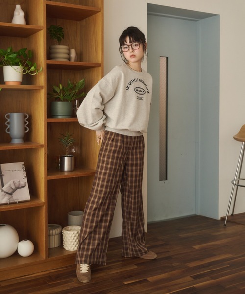 REMOON(リムーン)の「クルーネックフロッキープリントスウェット(スウェット・レディース・レッド/ネイビー/グレー・FREE)」の9枚目の写真