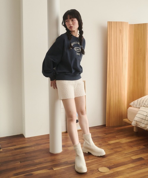 REMOON(リムーン)の「クルーネックフロッキープリントスウェット(スウェット・レディース・レッド/ネイビー/グレー・FREE)」の7枚目の写真