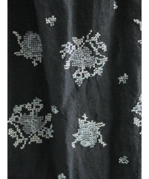 TSUHARU by Samansa Mos2(ツハルバイサマンサモスモス)の「ローズ柄総刺繍スカート(スカート・レディース・オリーブ/ブラック・F)」の6枚目の写真