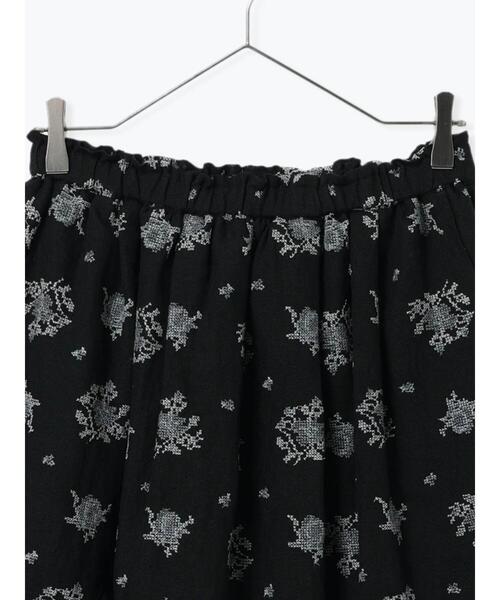 TSUHARU by Samansa Mos2(ツハルバイサマンサモスモス)の「ローズ柄総刺繍スカート(スカート・レディース・オリーブ/ブラック・F)」の13枚目の写真