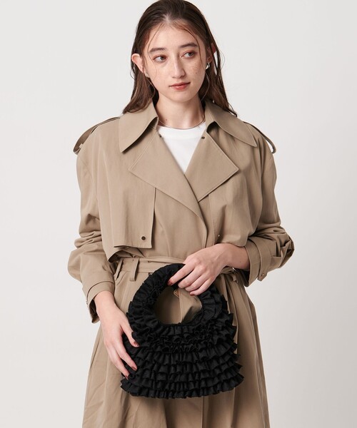 UNITED ARROWS（ユナイテッドアローズ）の「フリル ワンハンドルバッグ（ハンドバッグ・レディース・ブラック/ダークグレー・FREE）」の3枚目の写真