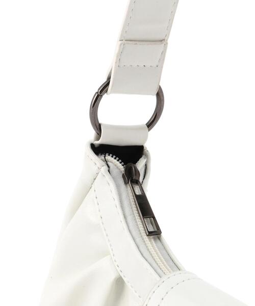FREE'S MART（フリーズマート）の「ビッグベルトショルダーバッグ（ショルダーバッグ・レディース・ブラック/ホワイト・ﾌﾘ-）」の5枚目の写真