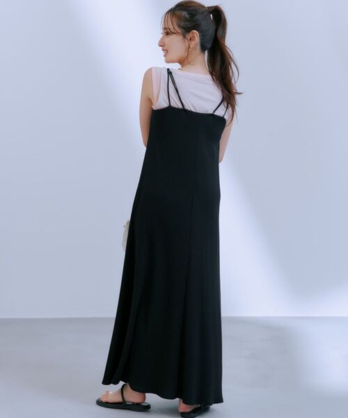 COHINA（コヒナ）の「カップ付きキャミワンピース 【低身長・小柄女性】（ワンピース・レディース・ブラック/ブラウン・REGULAR/SHORT）」の9枚目の写真