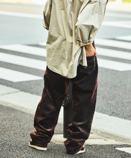 FREAK'S STORE（フリークスストア）の「FREAK’S STORE/フリークスストア ストレートシルエット フロッキー ワイドデニムパンツ（デニムパンツ・メンズ・ベージュ/ブラウン・LARGE/MEDIUM）」の11枚目の写真
