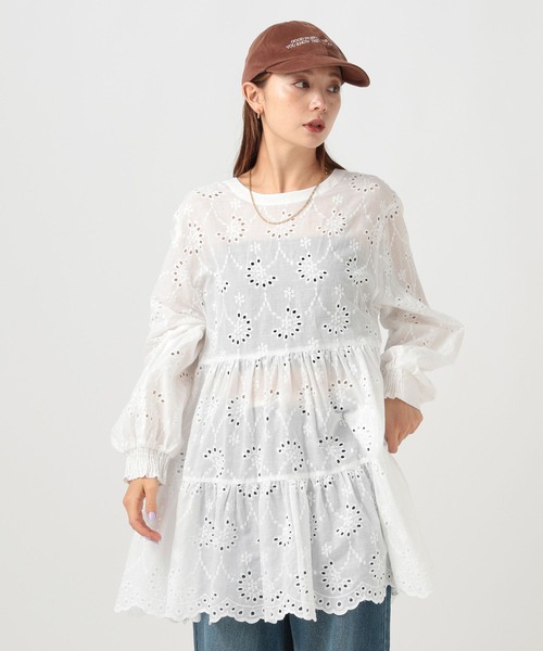 BAYFLOW（ベイフロー）の「[前後2WAY仕様]スカラップレースチュニック（チュニック・レディース・マスタード/オフホワイト/ブラック・FREE）」の8枚目の写真