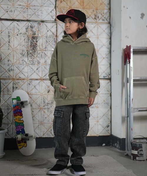 DC(ディーシー)の「DC/ディーシー 25 KD SKATE SKULL PH キッズ プルオーバー パーカー YPO254511(パーカー・キッズ・スミクロ/ベージュ・130cm/140cm/150cm/160cm)」の10枚目の写真