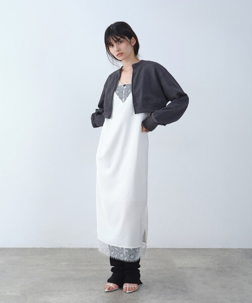 CODE A（コードエー）の「short zip sweat（スウェット・レディース・ライトグレー/チャコールグレー・00）」の5枚目の写真