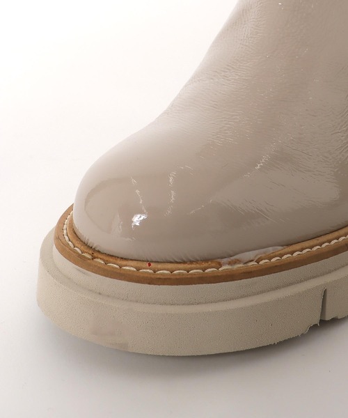 Luca Grossi(ルーカグロッシ)の「カーフエナメルサイドゴアショートブーツ【Luca Grossi/ルカグロッシ】(ブーツ・レディース・ベージュ・02)」の11枚目の写真