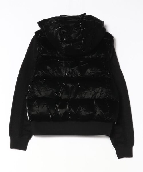 Desigual（デシグアル）の「光沢のあるコンバーチブル中綿ジャケット（ダウンジャケット/コート・レディース・ブラック・S/M/L/XS/XL）」の6枚目の写真
