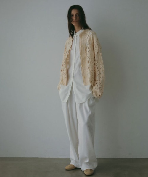 ETRE TOKYO（エトレトウキョウ）の「エンブロイダリーニットジャケット（ニット/セーター・レディース・ブラック/アイボリー・M/S）」の9枚目の写真