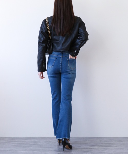gossip！ロサンゼルス（ゴシップロサンゼルス）の「フリンジアクセント フレアデニム（デニムパンツ・レディース・ブルー・M/L/XL）」の9枚目の写真