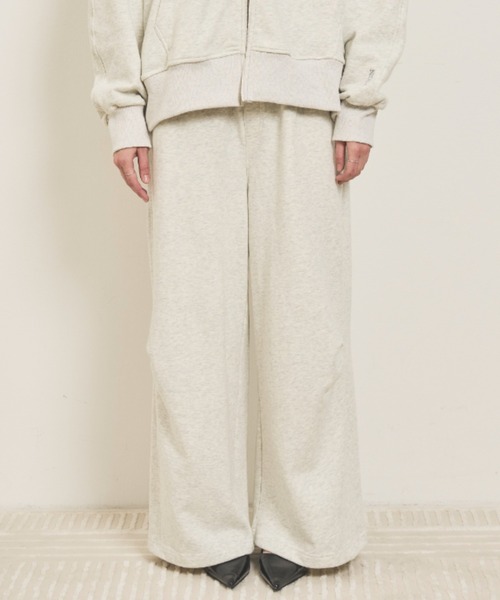 VION(ヴィオン)の「ワイドスウエットパンツ / Wide Sweat Pants(スウェットパンツ・レディース・ネイビー/オフホワイト/グレー・SMALL/MEDIUM)」の18枚目の写真