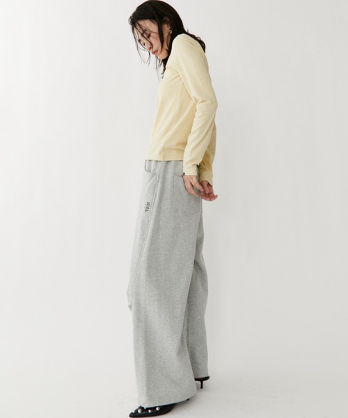 VION(ヴィオン)の「ワイドスウエットパンツ / Wide Sweat Pants(スウェットパンツ・レディース・ネイビー/オフホワイト/グレー・SMALL/MEDIUM)」の9枚目の写真