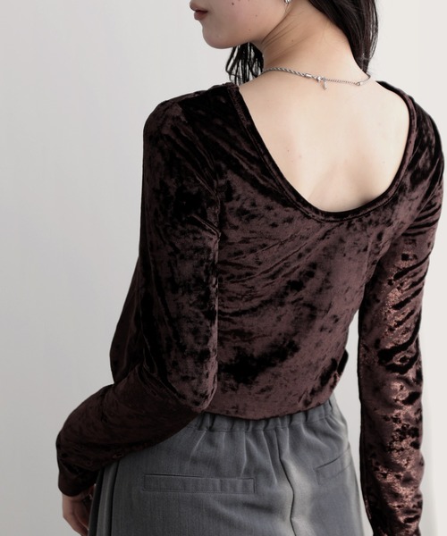 nouvellemoi(ヌーベルモイ)の「前後2wayUネックベロアPO(その他トップス・レディース・シルバー/ブラック/ブラウン/ゴールド・M)」の1枚目の写真