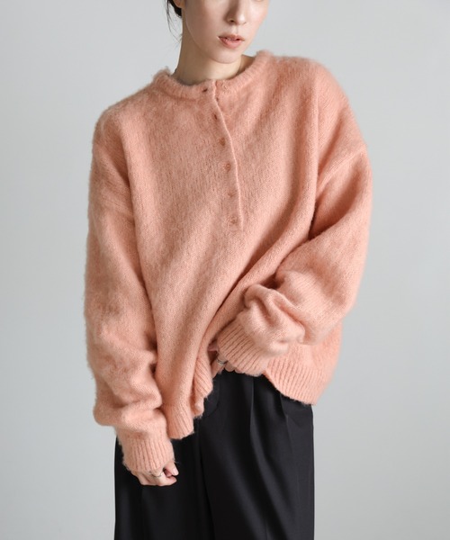 select MOCA（セレクトモカ）の「ウールタッチヘンリーネックオーバーニット（ニット/セーター・レディース・ピンク/アイボリー/ブラック/グレー・FREE）」の4枚目の写真