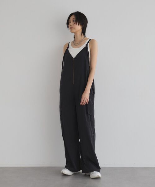 GARAGE OF GOOD CLOTHING（ガレージオブグッドクロージング）の「フロントファスナーオールインワン（サロペット/オーバーオール・レディース・ダークカーキ/ブラック・FREE）」の4枚目の写真