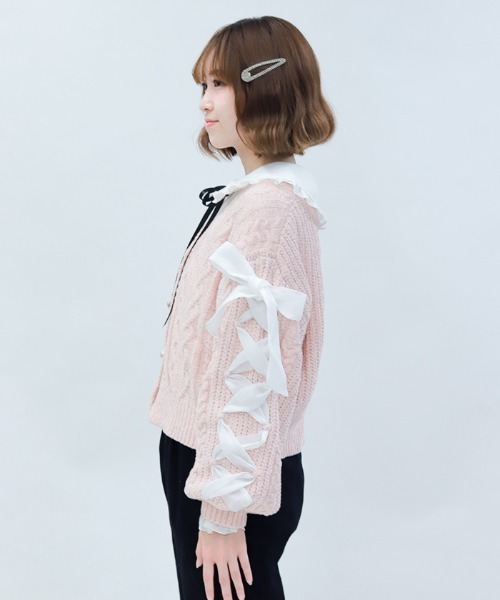 axes femme POETIQUE(アクシーズファムポエティック)の「レースアップモールニットカーディガン(カーディガン/ボレロ・レディース・キナリ/ピンク/パープル・MEDIUM)」の5枚目の写真