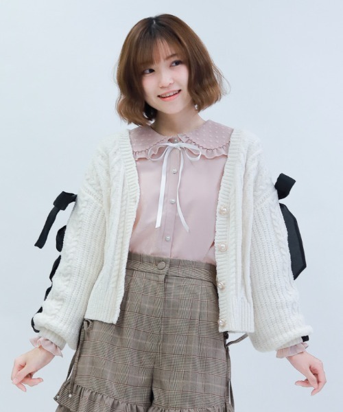 axes femme POETIQUE(アクシーズファムポエティック)の「レースアップモールニットカーディガン(カーディガン/ボレロ・レディース・キナリ/ピンク/パープル・MEDIUM)」の11枚目の写真