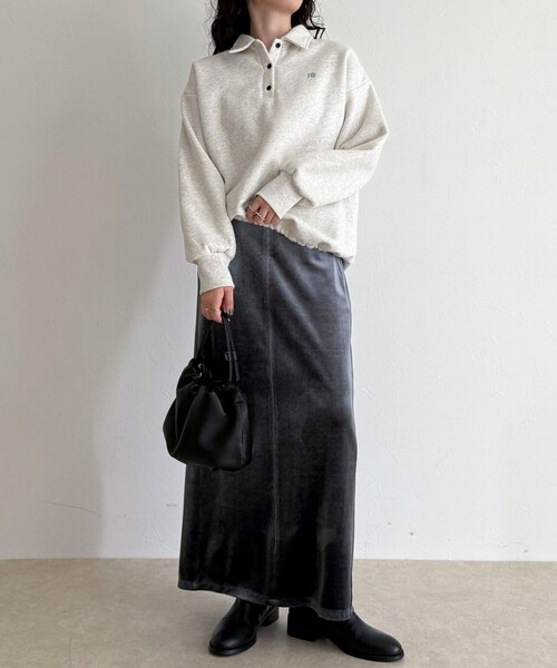 fredy emue(フレディエミュ)の「FR刺繍衿付き起毛スウェットプルオーバー(スウェット・レディース・ボルドー/ネイビー/アイボリー/グレー・38)」の7枚目の写真