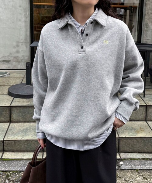 fredy emue(フレディエミュ)の「FR刺繍衿付き起毛スウェットプルオーバー(スウェット・レディース・ボルドー/ネイビー/アイボリー/グレー・38)」の22枚目の写真