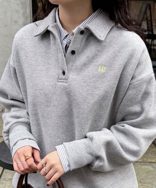 fredy emue(フレディエミュ)の「FR刺繍衿付き起毛スウェットプルオーバー(スウェット・レディース・ボルドー/ネイビー/アイボリー/グレー・38)」の13枚目の写真